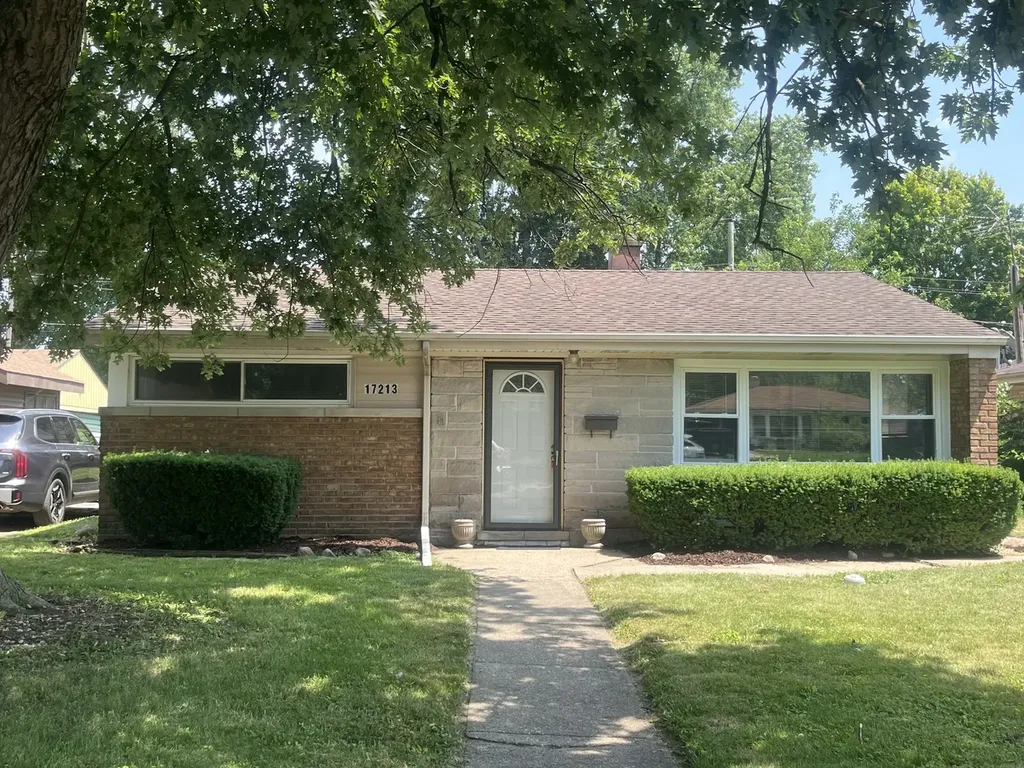 17213 Lorenz Avenue Lansing IL 60438