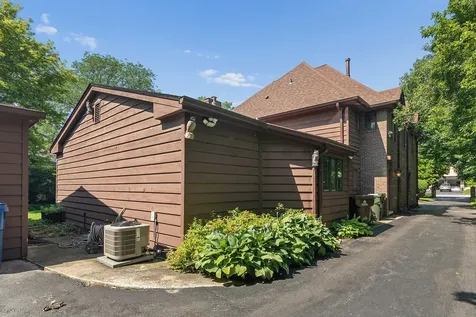 1245 Braeburn Avenue Flossmoor IL 60422