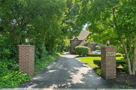 1245 Braeburn Avenue Flossmoor IL 60422