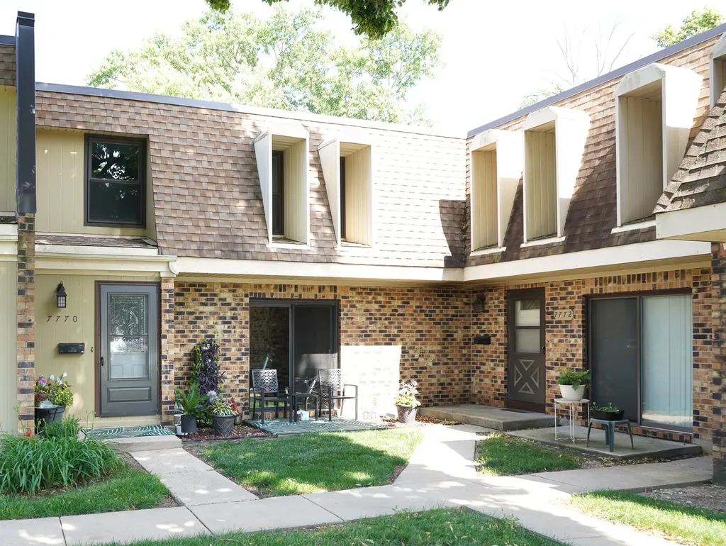 7770 South Woodward Avenue Woodridge IL 60517