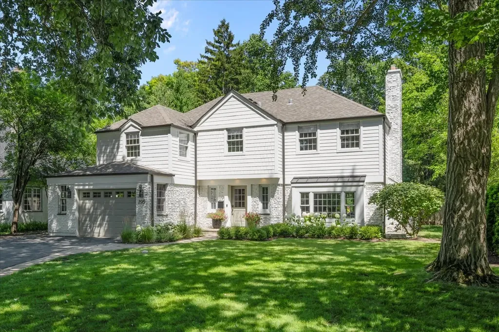 195 Lakeside Place Highland Park IL 60035
