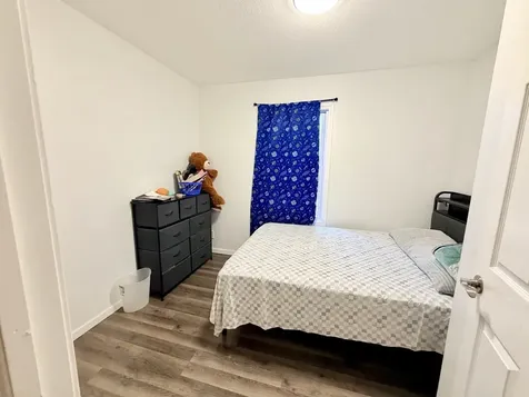 419 Singapore Lane Carpentersville IL 60110