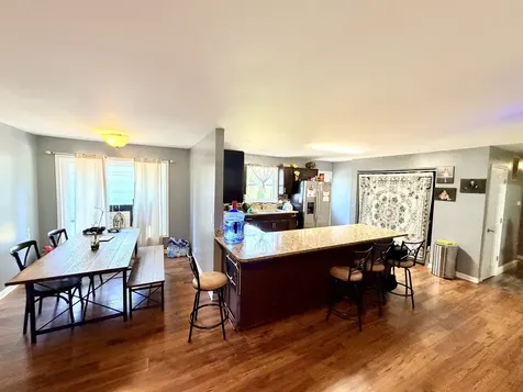 419 Singapore Lane Carpentersville IL 60110