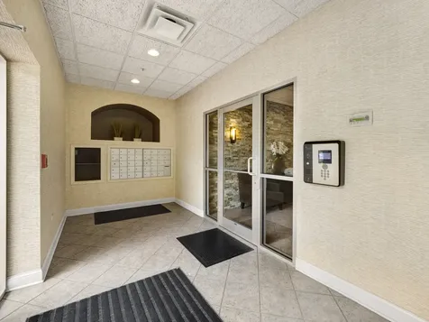 1675 Mill Street Des Plaines IL 60016