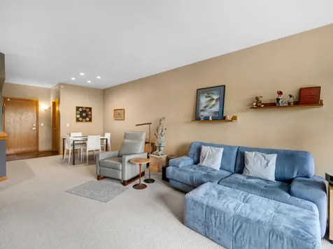 1675 Mill Street Des Plaines IL 60016