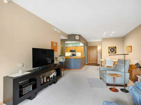 1675 Mill Street Des Plaines IL 60016