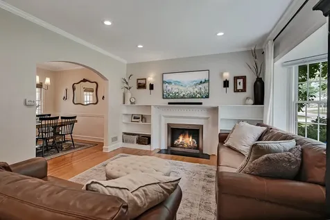 543 South Dunton Avenue Arlington Heights IL 60005