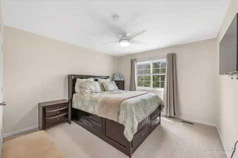 453 Village Creek Drive Lake In The Hills IL 60156
