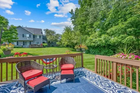 453 Village Creek Drive Lake In The Hills IL 60156