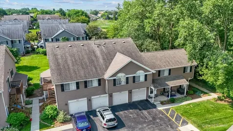 453 Village Creek Drive Lake In The Hills IL 60156