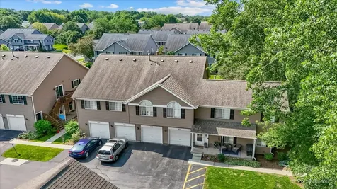 453 Village Creek Drive Lake In The Hills IL 60156