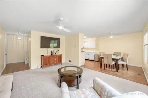 453 Village Creek Drive Lake In The Hills IL 60156