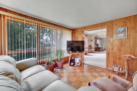 5228 Cass Street Oak Lawn IL 60453