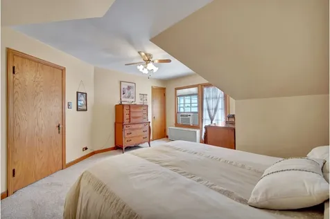 5228 Cass Street Oak Lawn IL 60453
