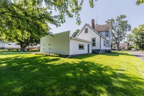 309 East Van Buren Street Ohio IL 61349