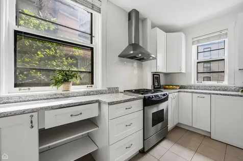 632 Sheridan Square Evanston IL 60202