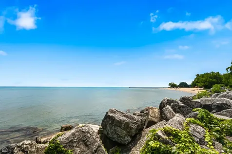 632 Sheridan Square Evanston IL 60202