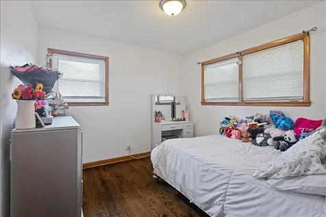 4912 Saint Paul Court Hillside IL 60162
