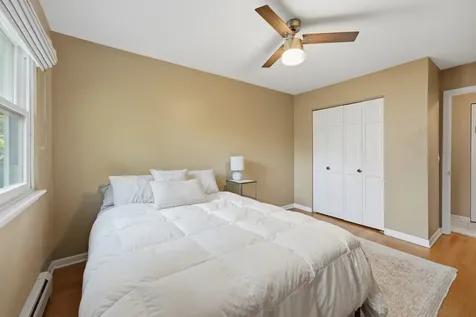 14 Robin Hood Lane Northfield IL 60093