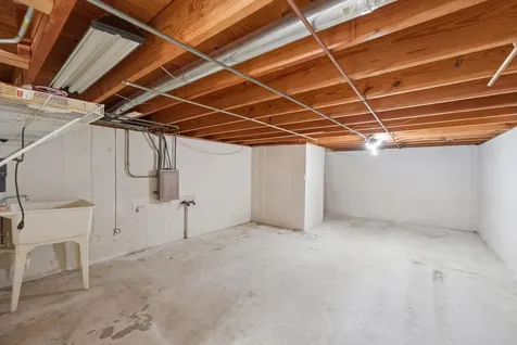 14 Robin Hood Lane Northfield IL 60093