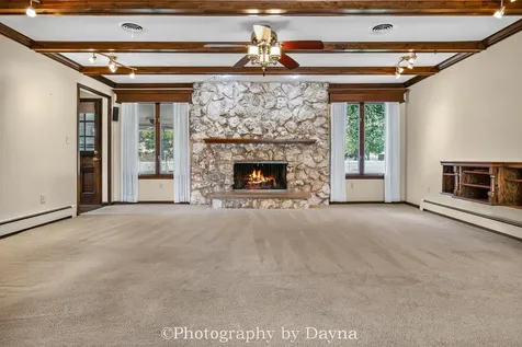 655 West End Drive Manteno IL 60950