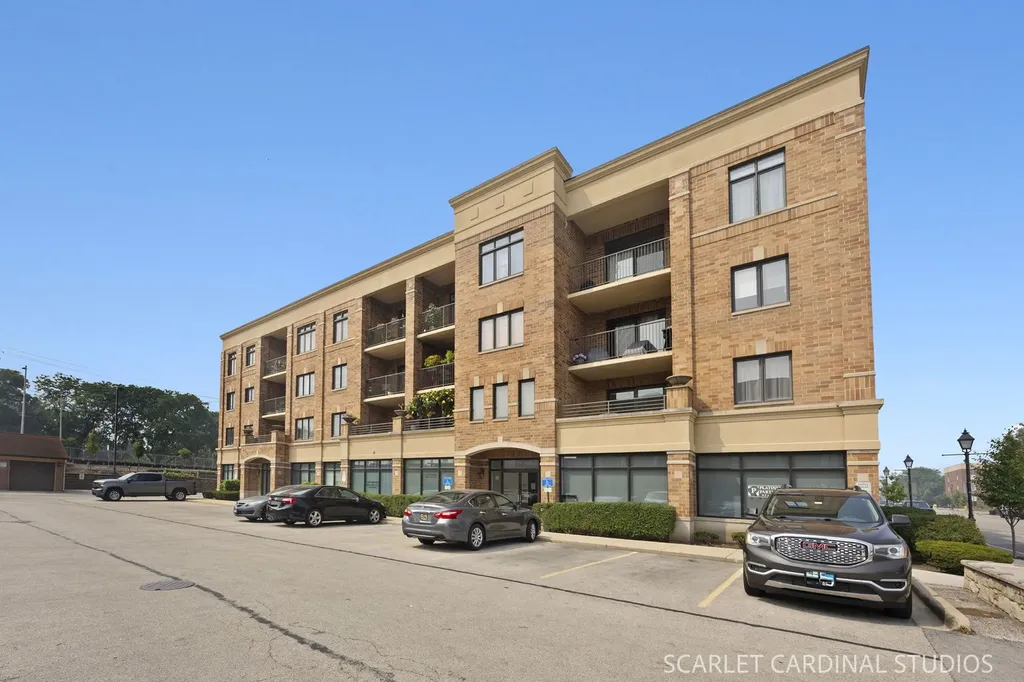 123 West Saint Charles Road Lombard IL 60148