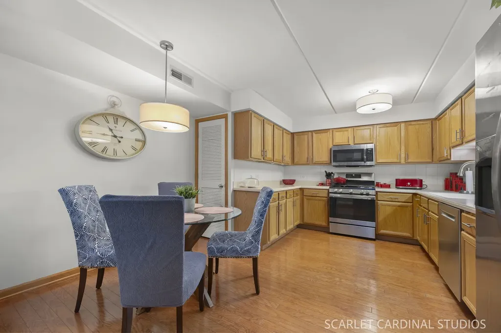 123 West Saint Charles Road Lombard IL 60148