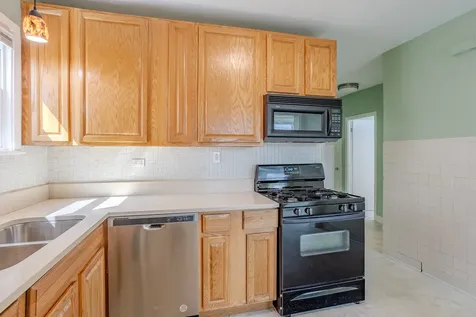 5515 North Monitor Avenue Chicago IL 60630