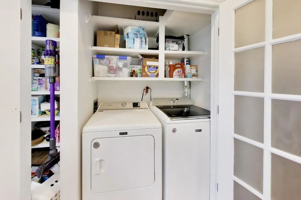 2648 North Southport Avenue Chicago IL 60614