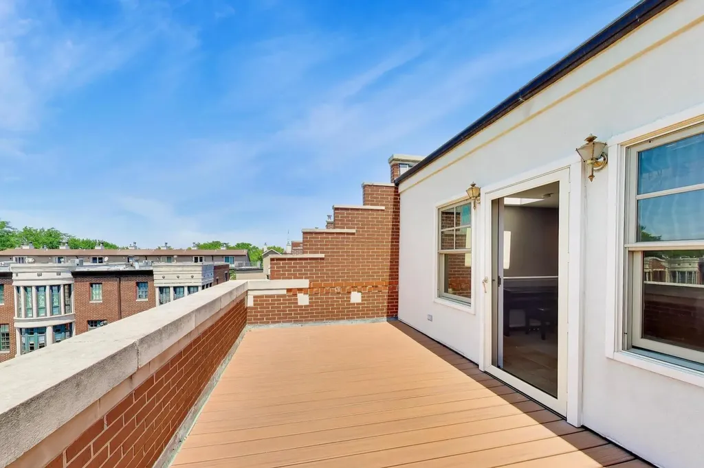 2648 North Southport Avenue Chicago IL 60614