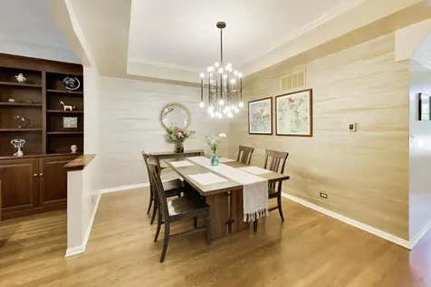 2648 North Southport Avenue Chicago IL 60614