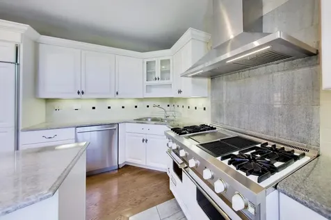 2648 North Southport Avenue Chicago IL 60614