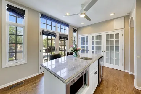 2648 North Southport Avenue Chicago IL 60614