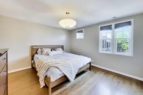 2648 North Southport Avenue Chicago IL 60614