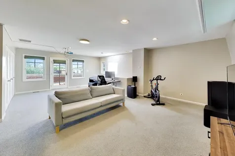 2648 North Southport Avenue Chicago IL 60614