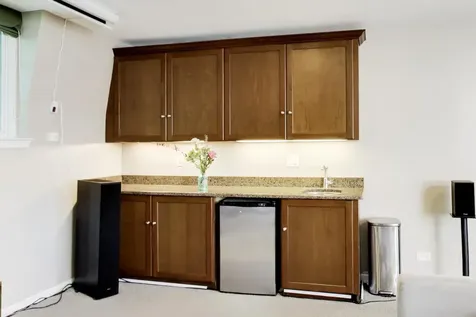 2648 North Southport Avenue Chicago IL 60614