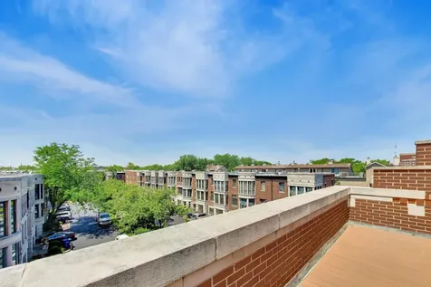 2648 North Southport Avenue Chicago IL 60614