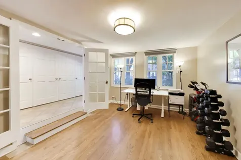 2648 North Southport Avenue Chicago IL 60614