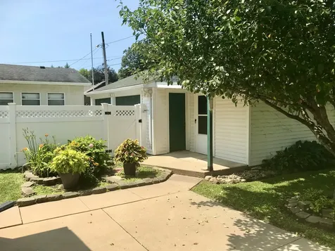 1714 Pike Street Peru IL 61354