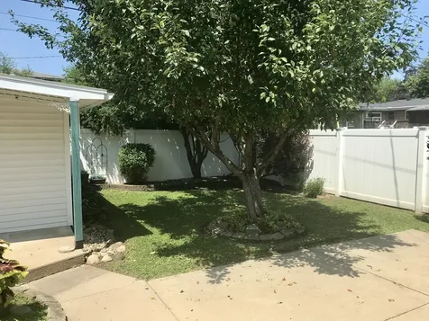 1714 Pike Street Peru IL 61354