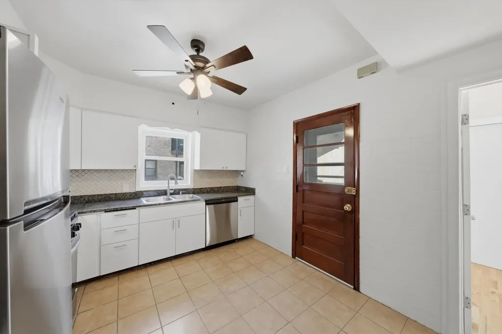5706 North Maplewood Avenue Chicago IL 60659