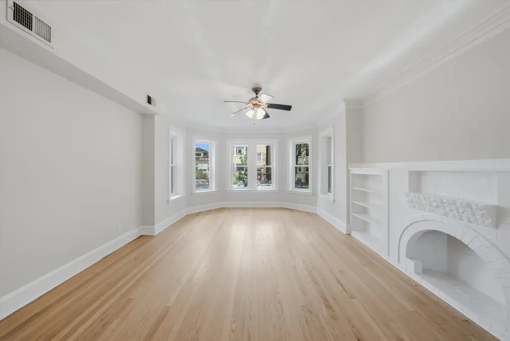 5706 North Maplewood Avenue Chicago IL 60659