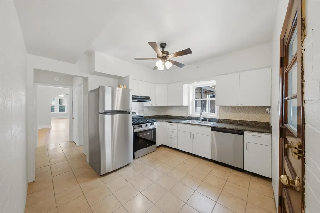 5706 North Maplewood Avenue Chicago IL 60659