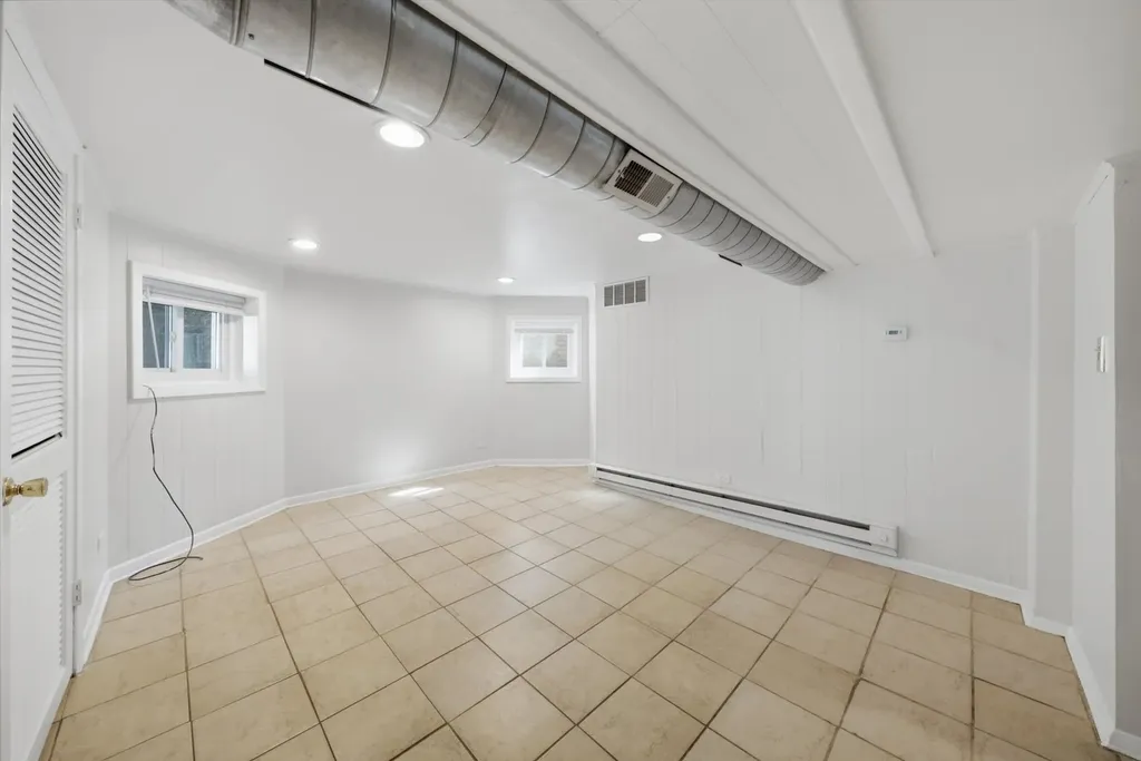 5706 North Maplewood Avenue Chicago IL 60659