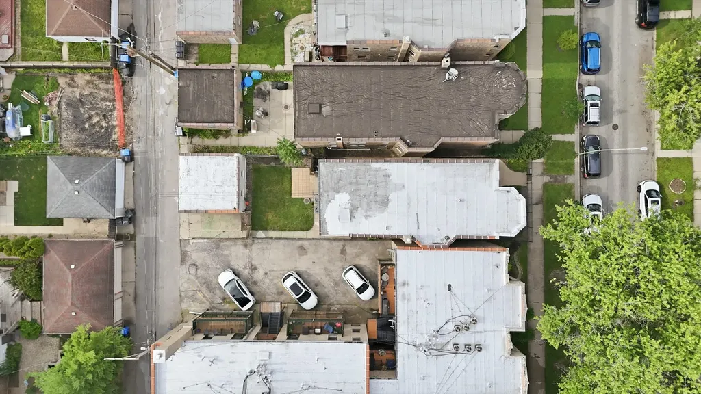5706 North Maplewood Avenue Chicago IL 60659