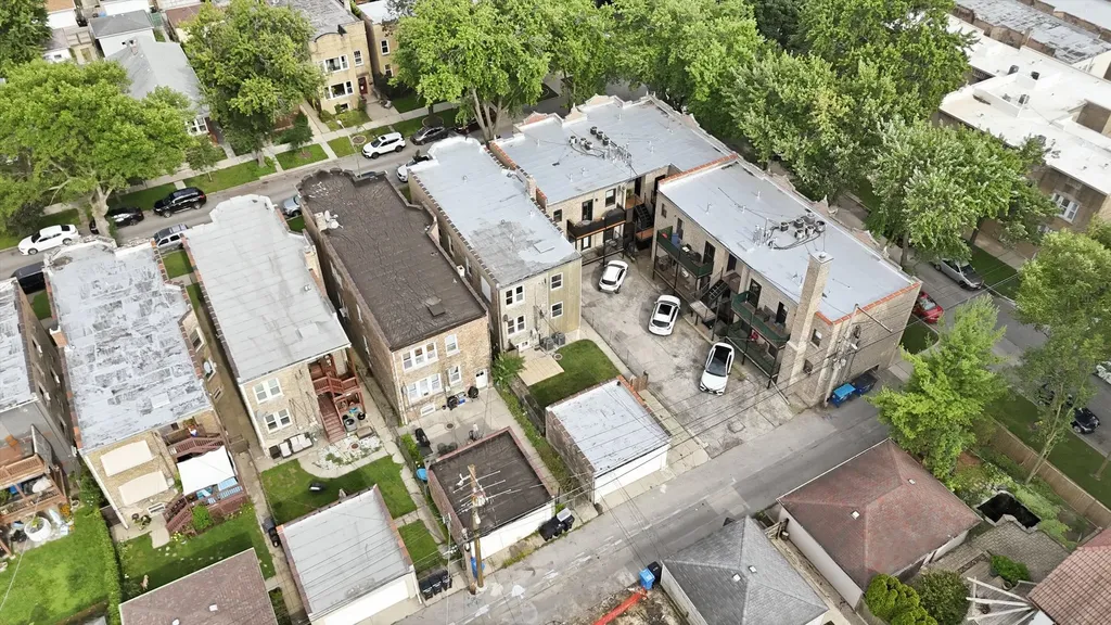 5706 North Maplewood Avenue Chicago IL 60659