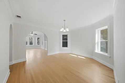 5706 North Maplewood Avenue Chicago IL 60659
