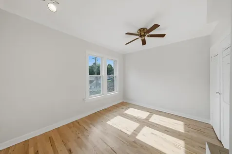 5706 North Maplewood Avenue Chicago IL 60659