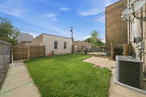 5706 North Maplewood Avenue Chicago IL 60659