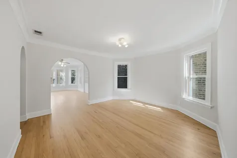 5706 North Maplewood Avenue Chicago IL 60659
